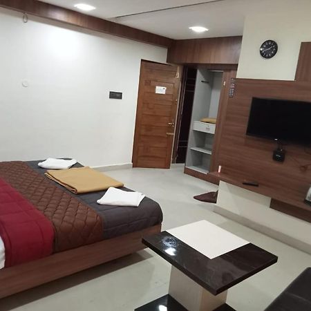 Grand Meridian Vinnamangalam Dış mekan fotoğraf