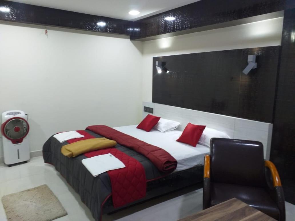 Grand Meridian Vinnamangalam Dış mekan fotoğraf