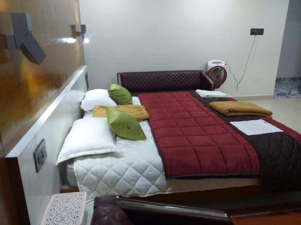 Grand Meridian Vinnamangalam Dış mekan fotoğraf