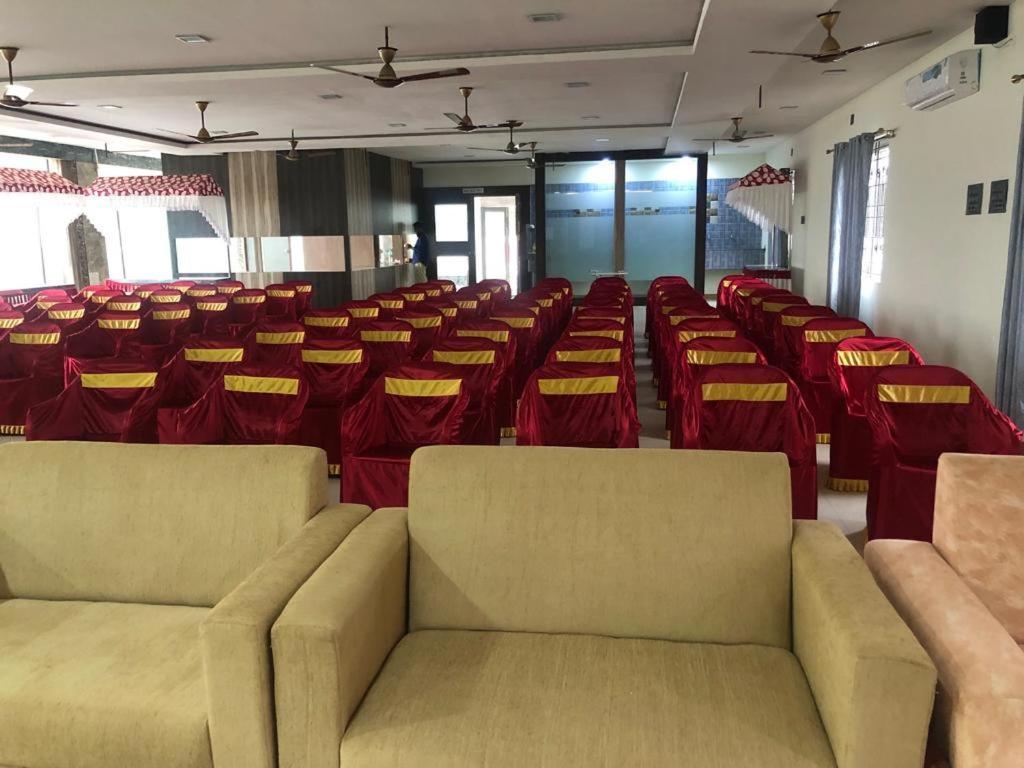 Grand Meridian Vinnamangalam Dış mekan fotoğraf