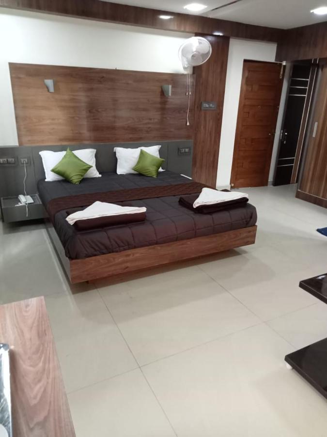 Grand Meridian Vinnamangalam Dış mekan fotoğraf