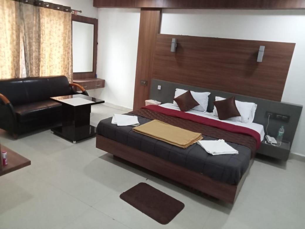 Grand Meridian Vinnamangalam Dış mekan fotoğraf